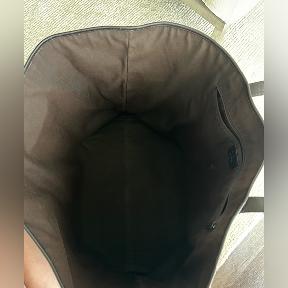 Gucci metallic monogram XL shopper tote - Picture 12 of 16